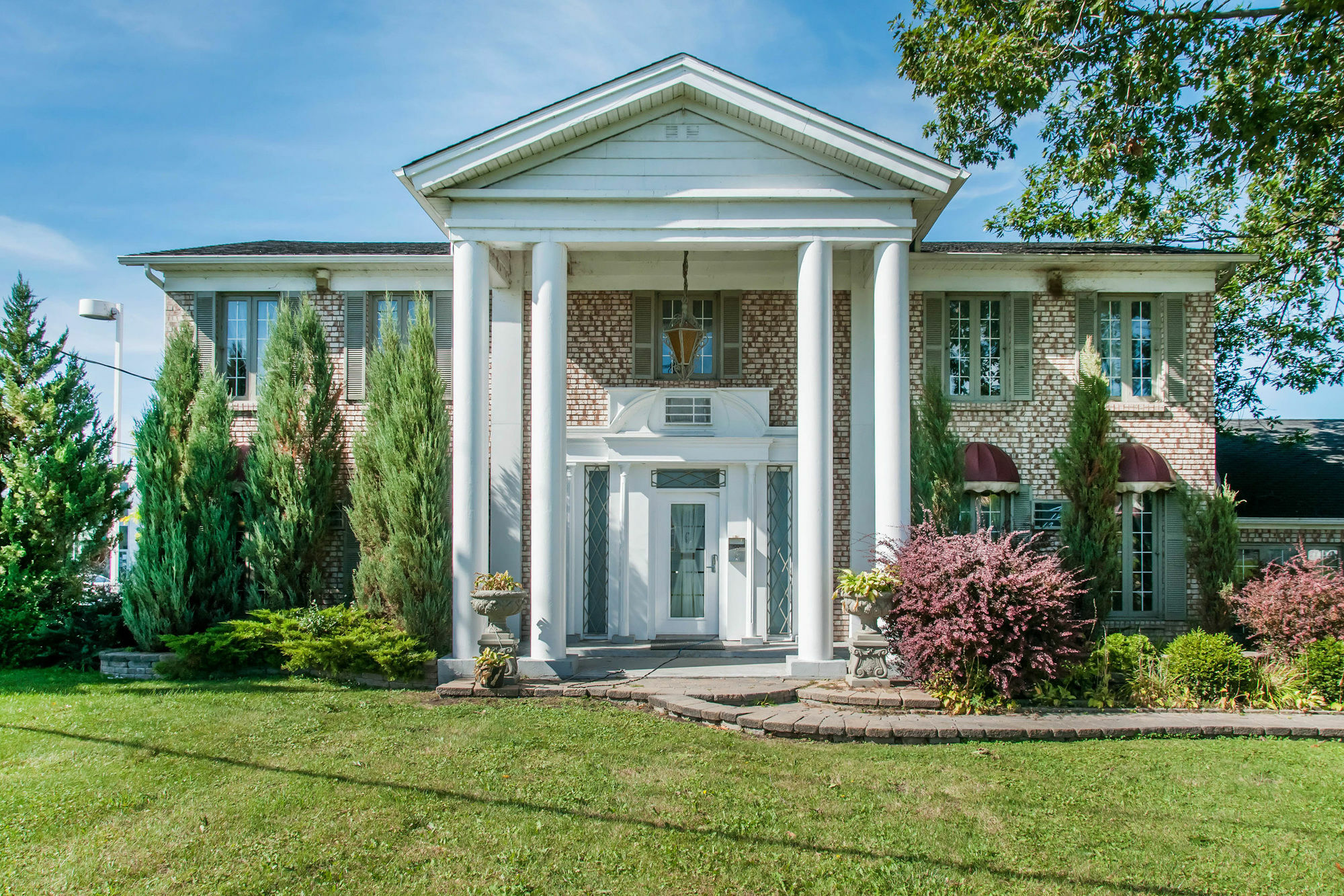 Econo Lodge Brossard Exterior photo